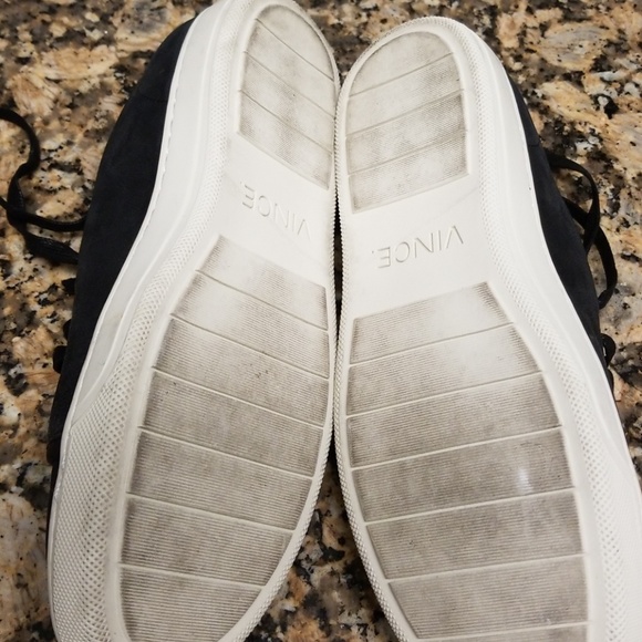 Vince Mens sneakers from neiman marcus - Picture 2 of 4